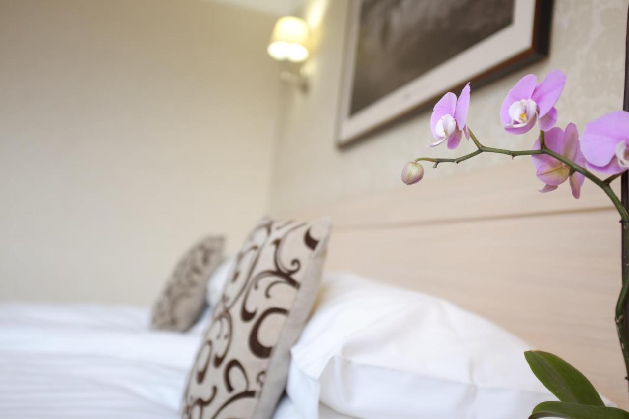 Hotel Jupiter Cattolica Buitenkant foto